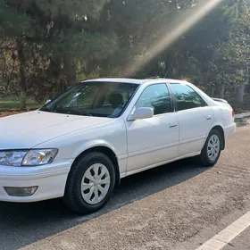 Toyota Camry 1999