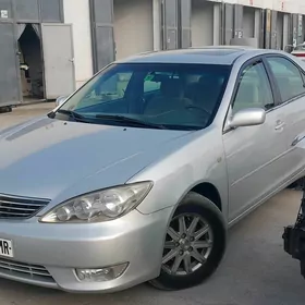 Toyota Camry 2004