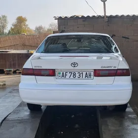 Toyota Camry 1998