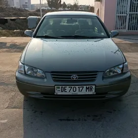 Toyota Camry 1997