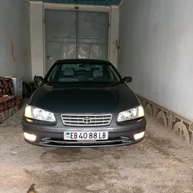 Toyota Camry 2000