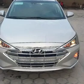 Hyundai Elantra 2019