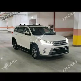 Toyota Highlander 2019