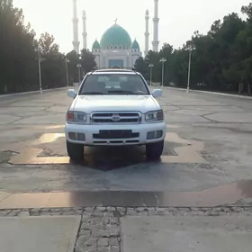 Nissan Pathfinder 2001