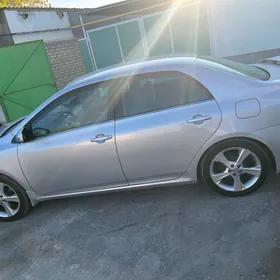 Toyota Corolla 2013