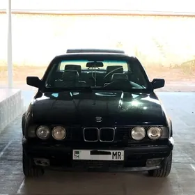 BMW 525 1989