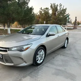 Toyota Camry 2017