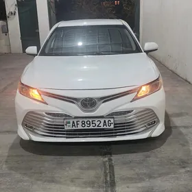 Toyota Camry 2020