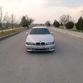 BMW E39 2001