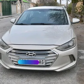 Hyundai Elantra 2018