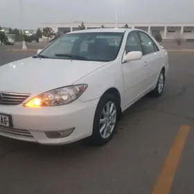 Toyota Camry 2004