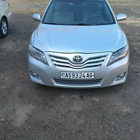 Toyota Camry 2010