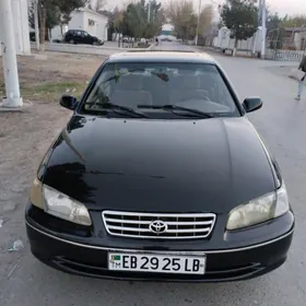 Toyota Camry 1998