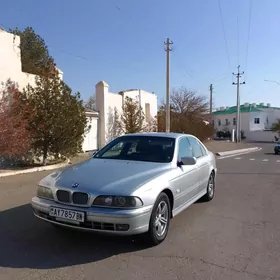 BMW E39 1998