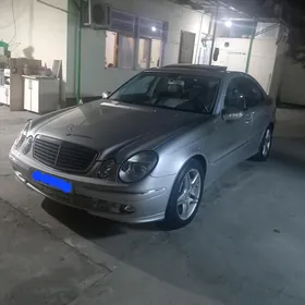 Mercedes-Benz E350 2006