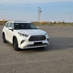 Toyota Highlander 2023