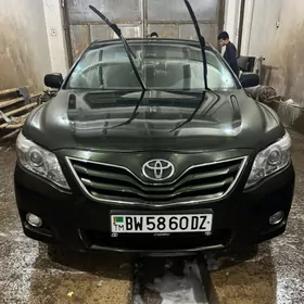 Toyota Camry 2010