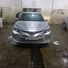 Toyota Camry 2018