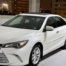 Toyota Camry 2015