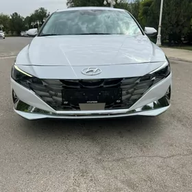 Hyundai Elantra 2021