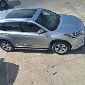 Toyota Highlander 2017