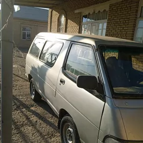 Toyota Hiace 1995