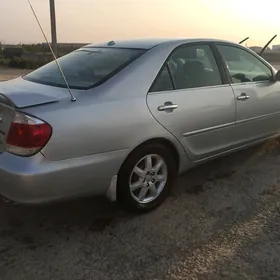 Toyota Camry 2004