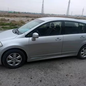 Nissan Versa 2010