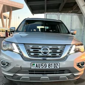 Nissan Pathfinder 2018