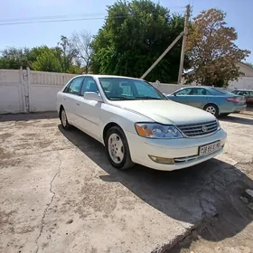 Toyota Avalon 2000