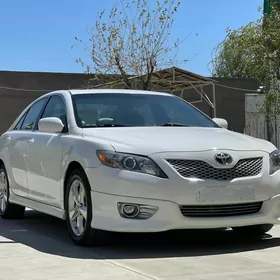 Toyota Camry 2011