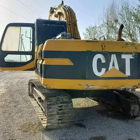 Caterpillar Excavator 2002