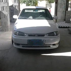 Hyundai Elantra 1996