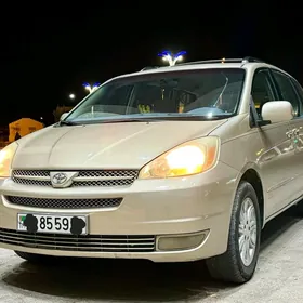 Toyota Sienna 2004