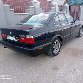 BMW 525 1990