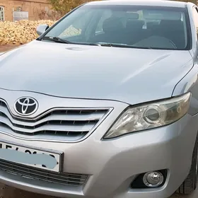 Toyota Camry 2011