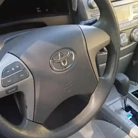 Toyota Camry 2010