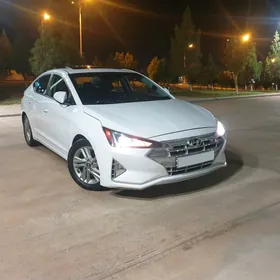 Hyundai Elantra 2019