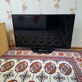 Телевизор LG 43"