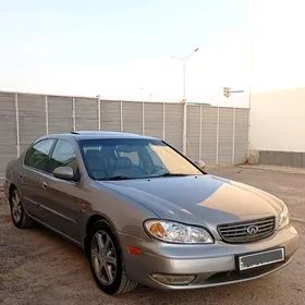 Infiniti I30 2001