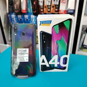 SAMSUNG A40