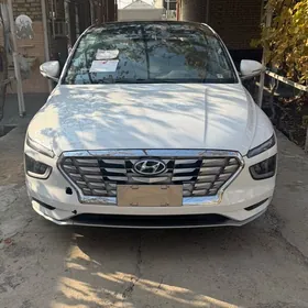 Hyundai Grandeur 2021