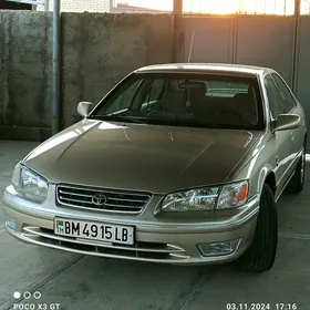 Toyota Camry 2000