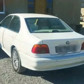 BMW E39 2002