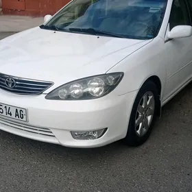 Toyota Camry 2004