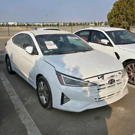 Hyundai Elantra 2019