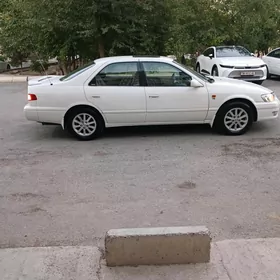 Toyota Camry 2000