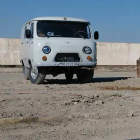 UAZ 469 2001