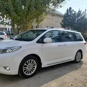 Toyota Sienna 2010