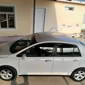 Nissan Versa 2008